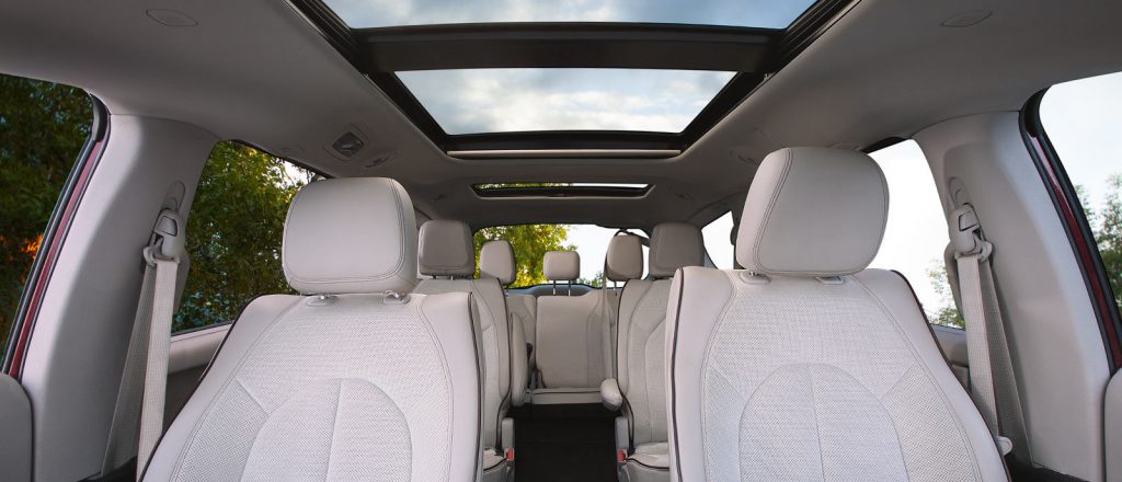 2017 Chrysler Pacifica Interior