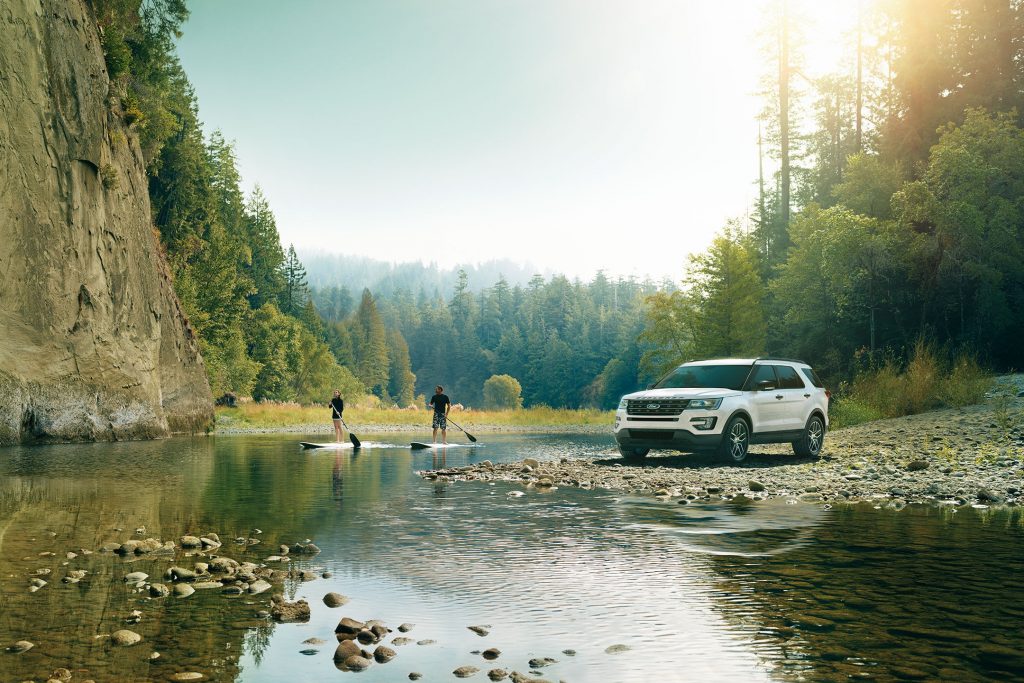 2017 Ford Explorer Exterior in White