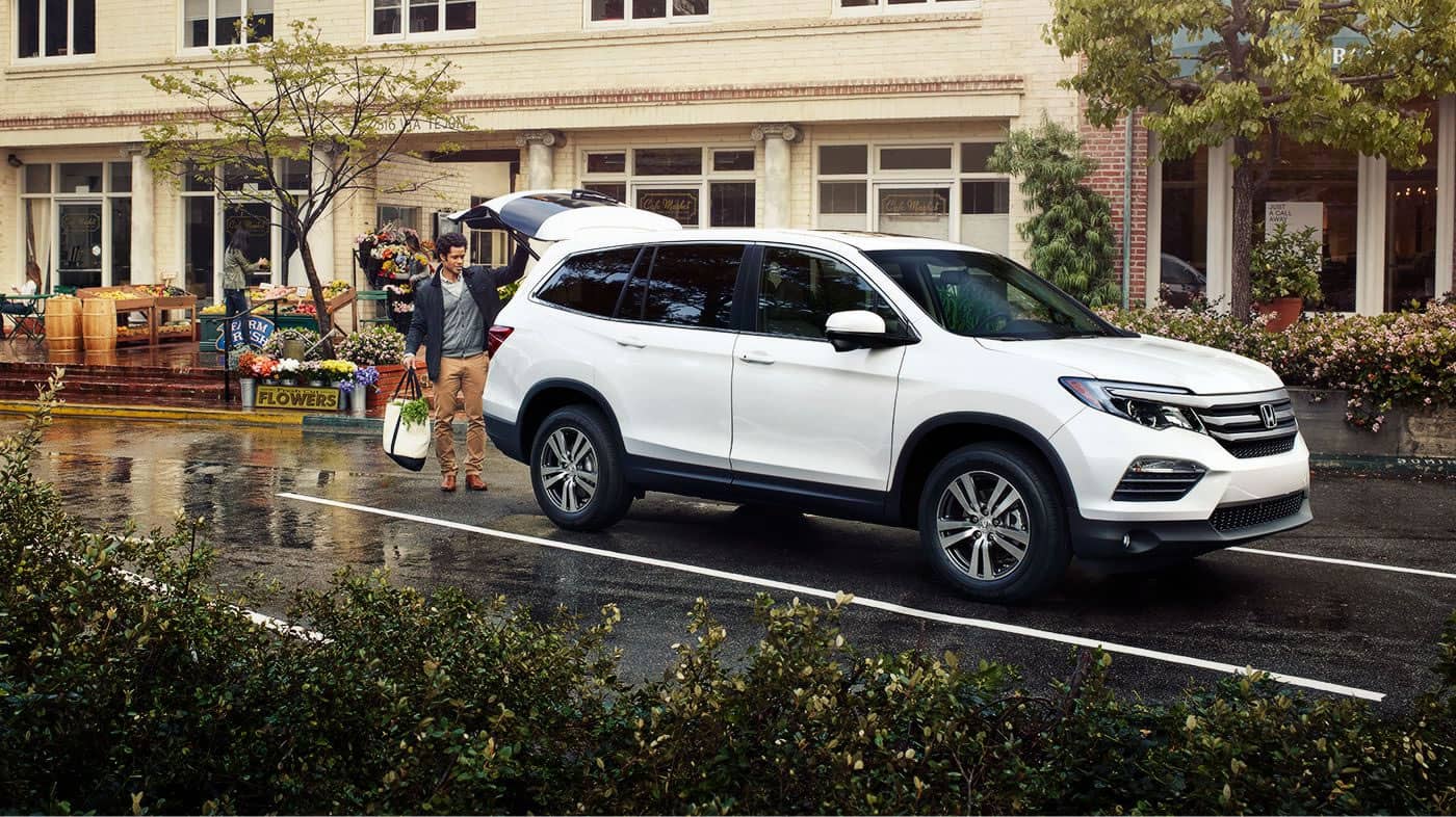 2018 Honda Pilot White Exterior Side View