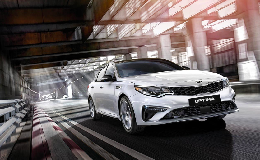 2019 Kia Optima Front White Exterior