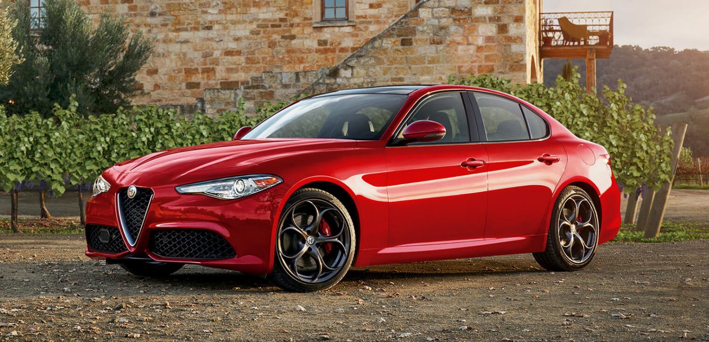 2019 Alfa Romeo Giulia Red Exterior Side View Picture