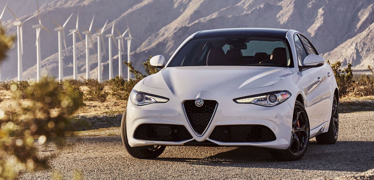 2019 Alfa Romeo Giulia White Exterior Front View Picture